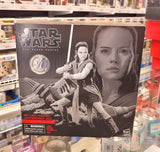 Rey on Crait - Star Wars The Black Series 6-Inch [Jedi Training][Toys R Us Exclusive]