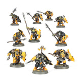Painted example of Orruk Ardboys 89-61 miniatures from Warhammer Age of Sigmar (supplied unpainted)
